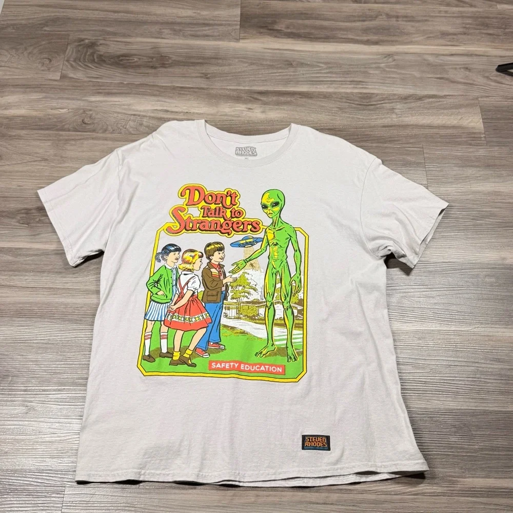 Gray Kids Shirt with Alien Graphic - Picture 2 of 6